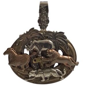Elegante Safari Animal Spoon Pendant Silver Copper Gold Tones Zebra Cheetah Vtg